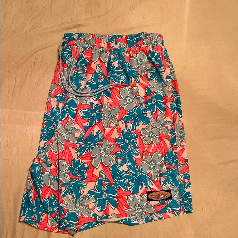 Vineyard Vines Men's Floral Athletic Shorts - Blue and Pink